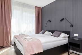 Modern Apartments City Center by Renters