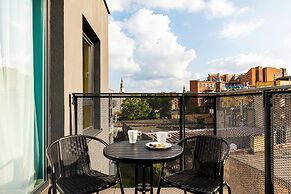 Modern Apartments City Center by Renters