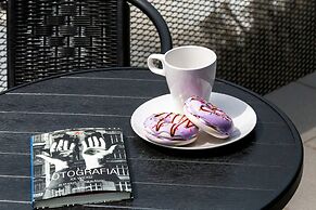 Modern Apartments City Center by Renters