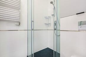 Modern Apartments City Center by Renters