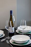 Modern Apartments City Center by Renters