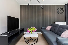 Modern Apartments City Center by Renters