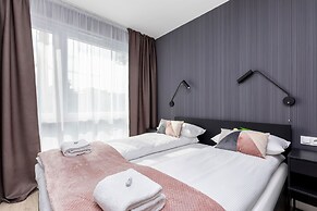 Modern Apartments City Center by Renters