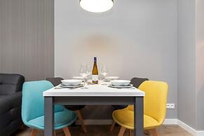 Modern Apartments City Center by Renters