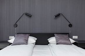 Modern Apartments City Center by Renters