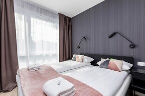 Modern Apartments City Center by Renters