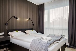 Modern Apartments City Center by Renters