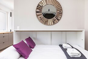 Modern Apartments City Center by Renters