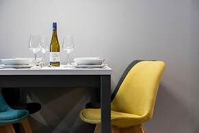 Modern Apartments City Center by Renters