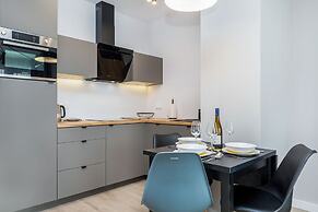 Modern Apartments City Center by Renters