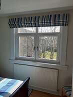 Marina View, Lovely Upper 3 Bedroom Apartment