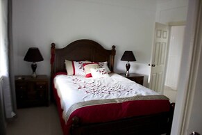 Remarkable 2-bed Apartment in Kingston