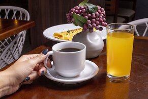 Cancún Hotel by H Hotéis - Airport