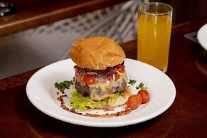 Cancún Hotel by H Hotéis - Airport