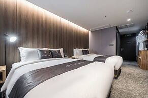 Layers Hotel Busan Hadan