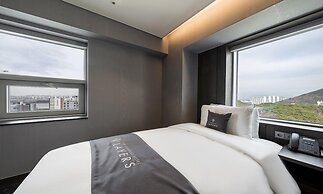 Layers Hotel Busan Hadan