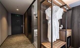 Layers Hotel Busan Hadan