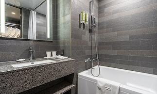 Layers Hotel Busan Hadan