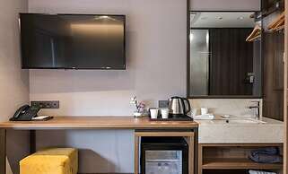 Layers Hotel Busan Hadan