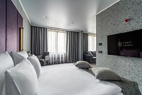 Kravt Nevsky Hotel and Spa