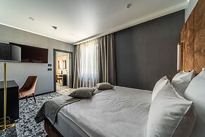 Kravt Nevsky Hotel and Spa