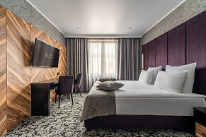 Kravt Nevsky Hotel and Spa