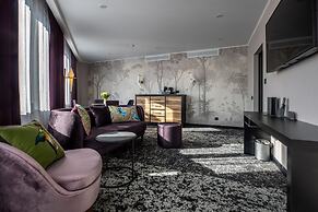 Kravt Nevsky Hotel and Spa