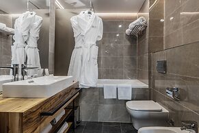 Kravt Nevsky Hotel and Spa