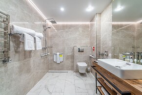 Kravt Nevsky Hotel and Spa