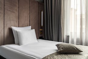 Kravt Nevsky Hotel and Spa