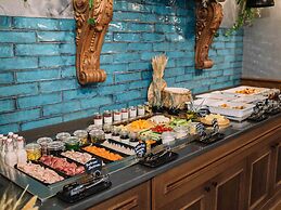 Kravt Nevsky Hotel and Spa