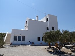 Monolithos Villa