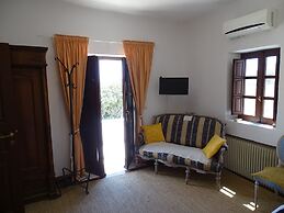 Monolithos Villa