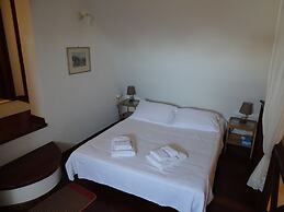 Monolithos Villa