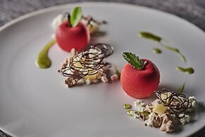 The Hiramatsu Karuizawa Miyota