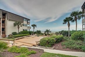 2 BR Condo Steps From Pristine Beaches