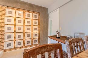 RV01 Excelente Quarto e Sala Pé na Areia