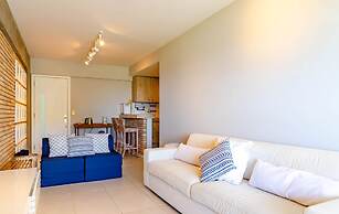 RV01 Excelente Quarto e Sala Pé na Areia