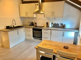 Immaculate 2-bed Loft, St Ives 2 min From Beach