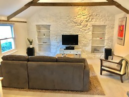 Immaculate 2-bed Loft, St Ives 2 min From Beach