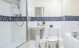 Park Central Two Bedroom & Parking