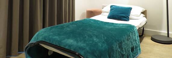 Park Central Two Bedroom & Parking