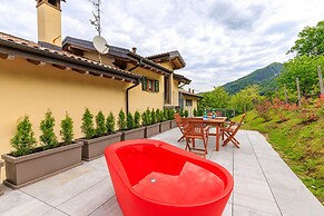 Il Lago Blu Loft With Pool