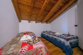 Il Lago Blu Loft With Pool