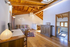 Il Lago Blu Loft With Pool