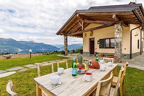 Il Lago Blu Loft With Pool