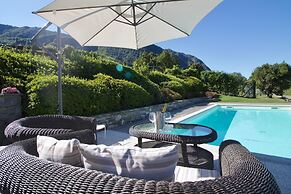 Il Lago Blu Loft With Pool