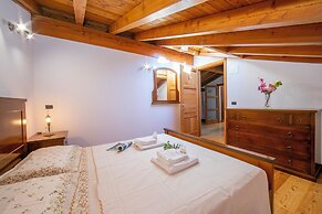 Il Lago Blu Loft With Pool