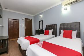 OYO 90145 D'sofwa Inn