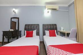 OYO 90145 D'sofwa Inn